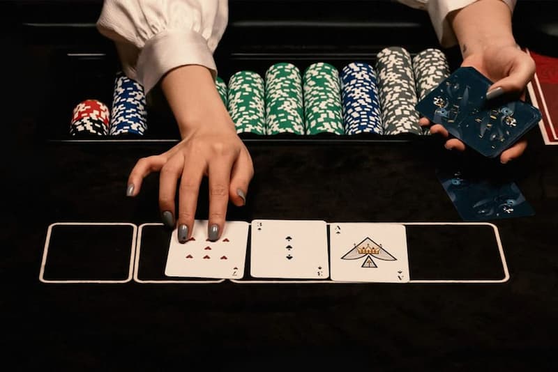 Khái niệm về tựa game bài poker là gì?